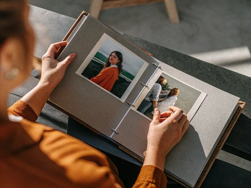 Close-up of a screw-post binding and a 3-ring binder mechanism